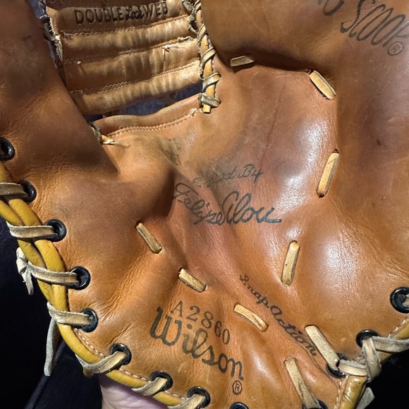 Wilson A2860 Big Scoop Baseball Glove / Mitt, RHT, George Scott - Picture 3 of 7